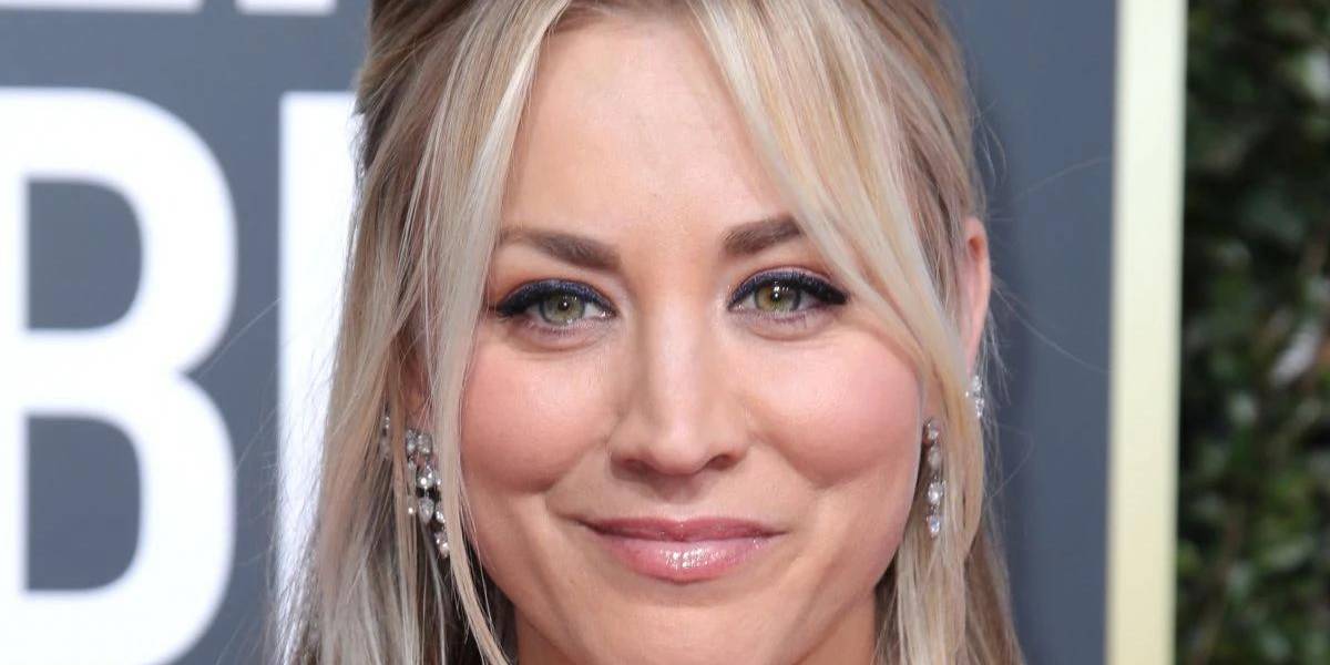 Kaley Cuoco busca contratar a un perro y USD 10 mil dólares de salario