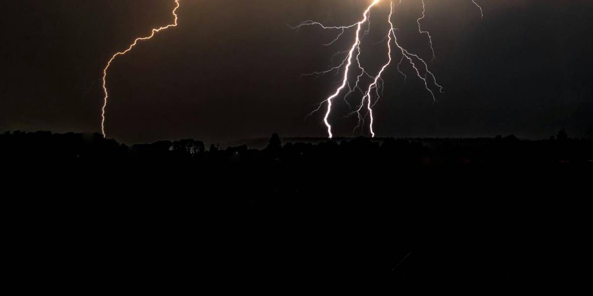Clima: Tormentas eléctricas, fuertes vientos y chubascos en todo el país este martes 30 de septiembre