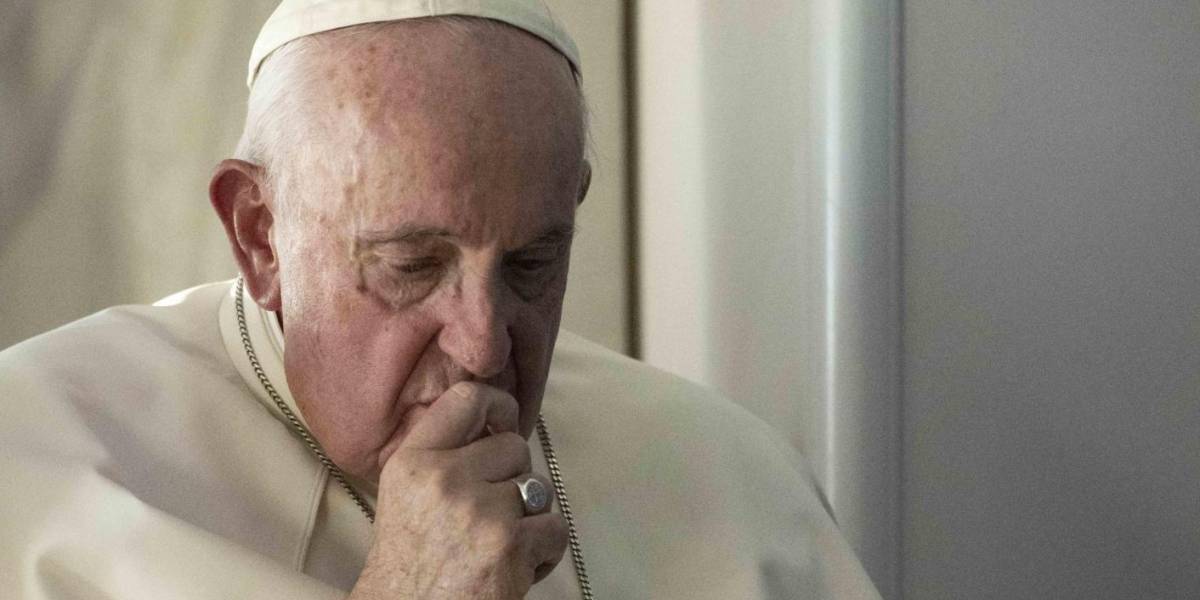Papa Francisco lamenta que las mujeres tengan siempre que luchar por su derechos