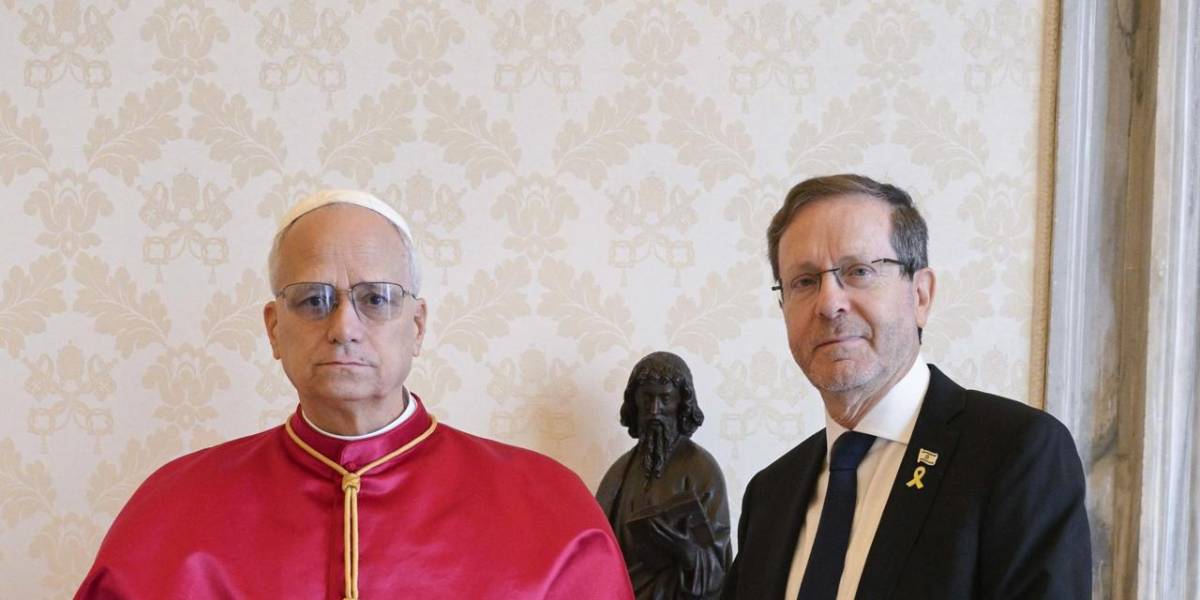 El papa León XIV recibe al presidente de Israel en el Vaticano
