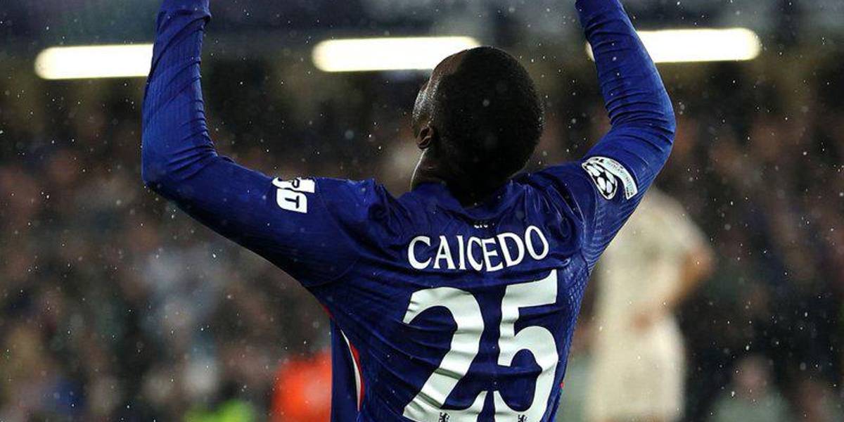 Los impresionantes números de Moisés Caicedo en la victoria del Chelsea sobre el Ajax