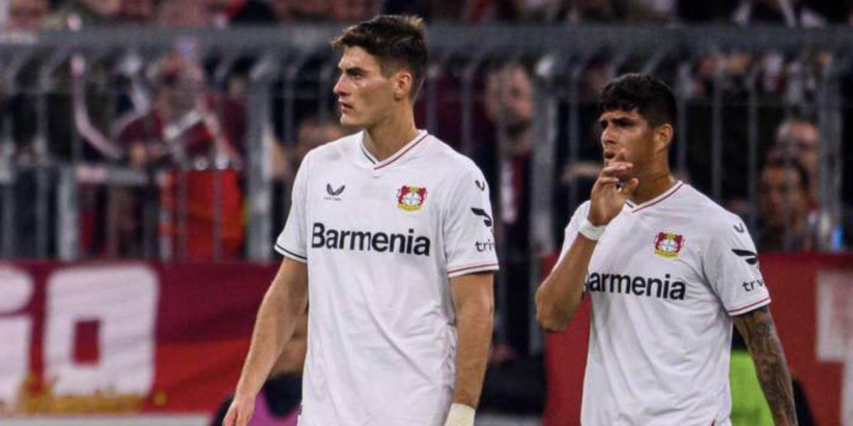 Bayer Munich goleó 4-0 al equipo de Piero Hincapié