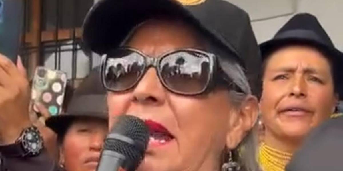 La madre del alcalde de Pujilí, José Arroyo, se declara en huelga de hambre