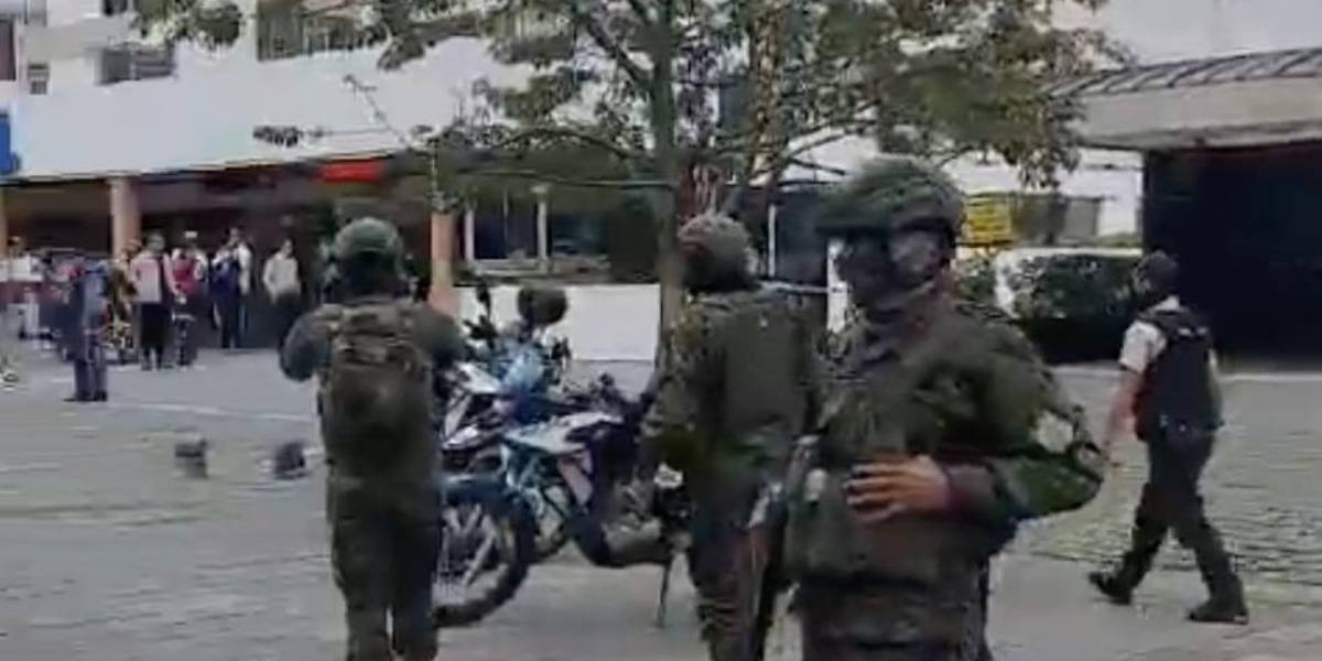Una amenaza de explosivo se reportó en las inmediaciones del Registro Civil del norte de Quito