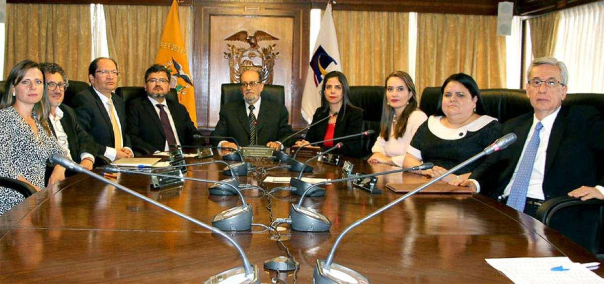 Corte Constitucional rechaza la destitución de jueces en El Salvador