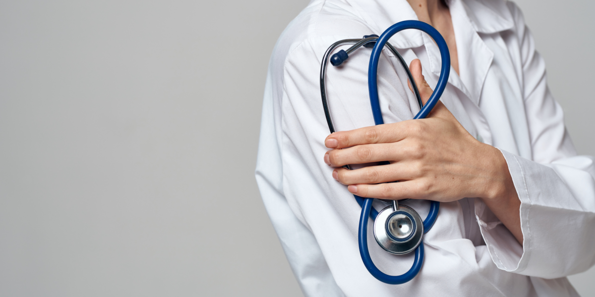 Preocupación en Colombia ante propuesta de convalidar títulos de médicos venezolanos