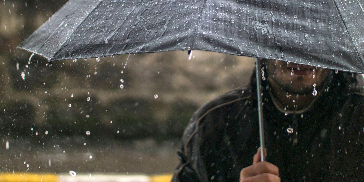 Colombia pide bombardeo de nubes por la sequía y el riesgo de apagones