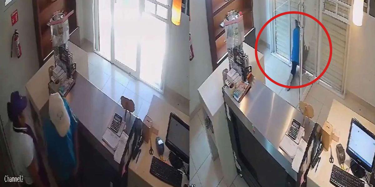 La cajera de un local encerró a un ladrón en medio de su asalto, en México