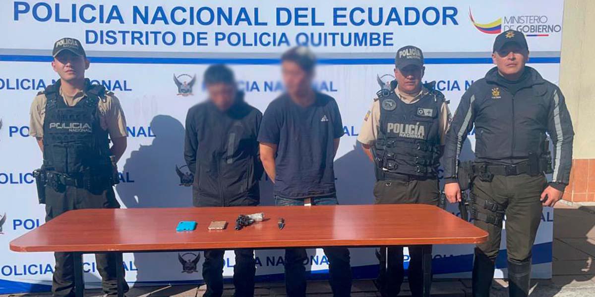 Quito: con palos y piedras, moradores intentaron linchar a unos delincuentes que robaban una tienda