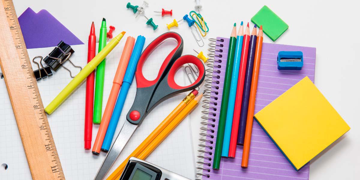 Regreso a clases Ecuador: pese a la caída del precio del dólar los ecuatorianos siguen yendo a Colombia para comprar útiles escolares