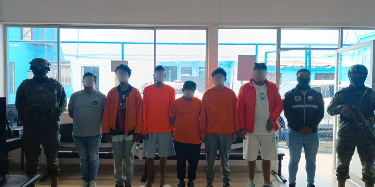 Cinco presos de la cárcel El Inca son sospechosos de coordinar secuestros y extorsiones