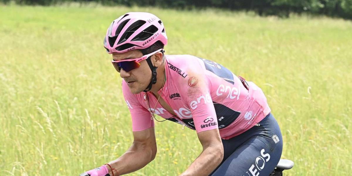 Richard Carapaz defiende con éxito la Maglia Rosa en la etapa 15 y sigue líder en el Giro de Italia