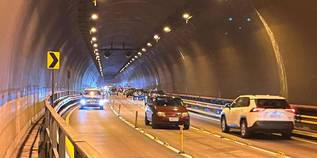 El túnel de Guayasamín se cerrará durante el feriado por 13 horas cada día