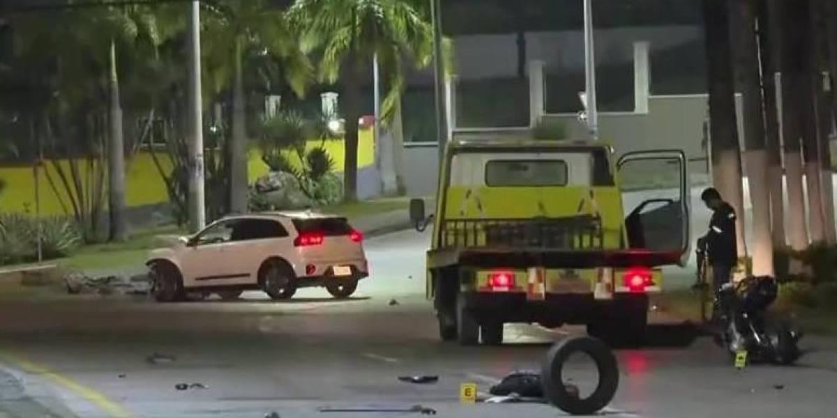 Yuliano Salazar, joven que arrolló a dos delincuentes en Guayaquil, se defenderá en libertad