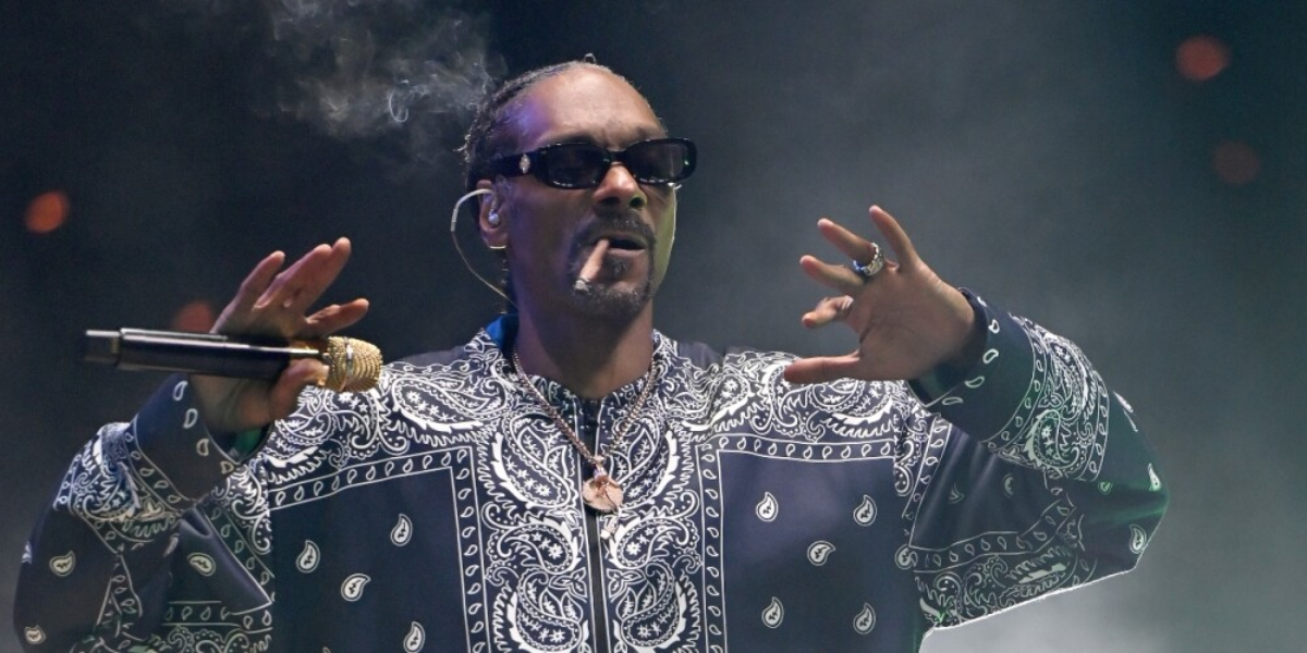 Snoop Dogg revela la verdad tras el anuncio de que dejaría de fumar