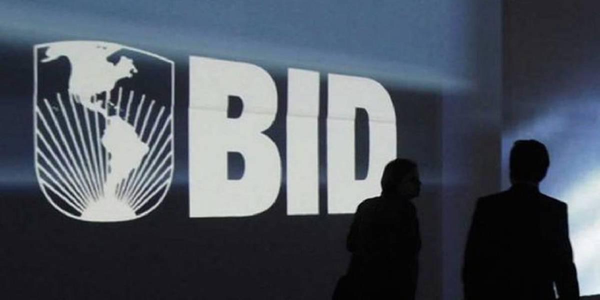 El BID emite aval de USD 77 millones para instalar 820 megavatios nuevos en Ecuador