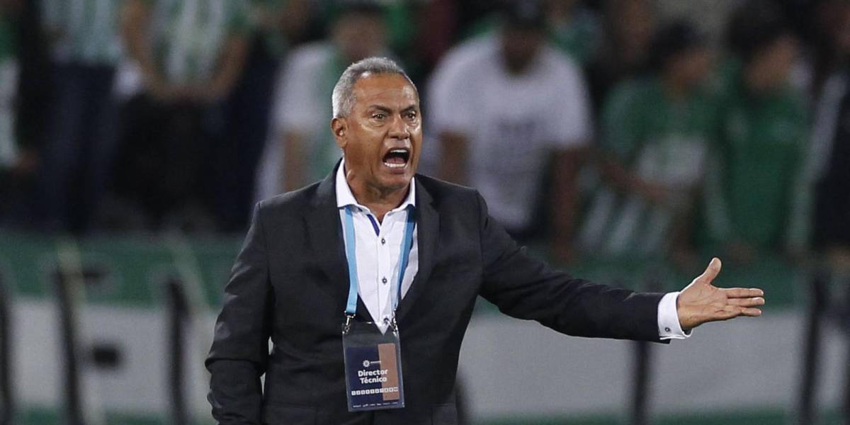 Emelec debe pagar más de USD 50 mil a Hernán Torres, tras fallo de FIFA