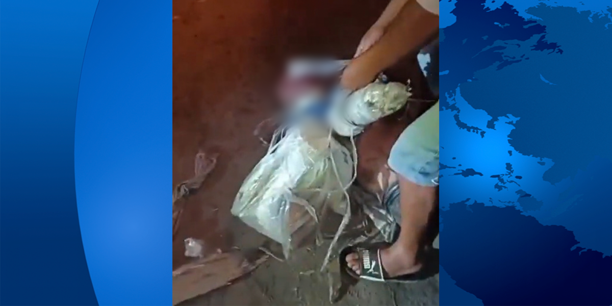 Un hombre embalado fue hallado con vida bajo un puente de la Vía Perimetral, en Guayaquil