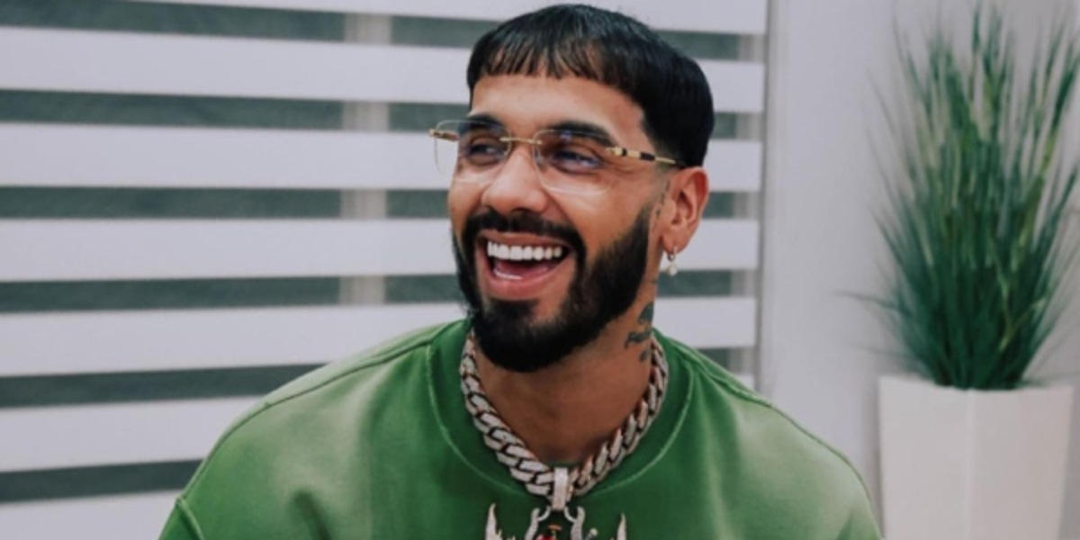 Anuel AA arremete contra Feid, novio de Karol G, en nueva canción: este es el polémico verso