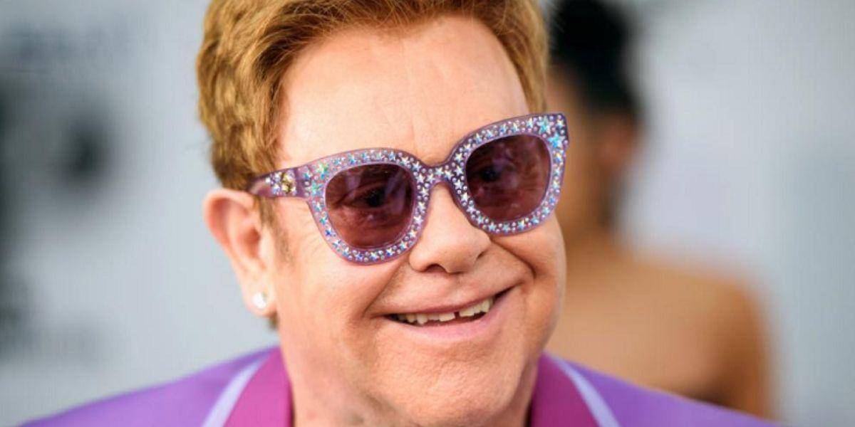 Elton John fue hospitalizado de emergencia en Mónaco