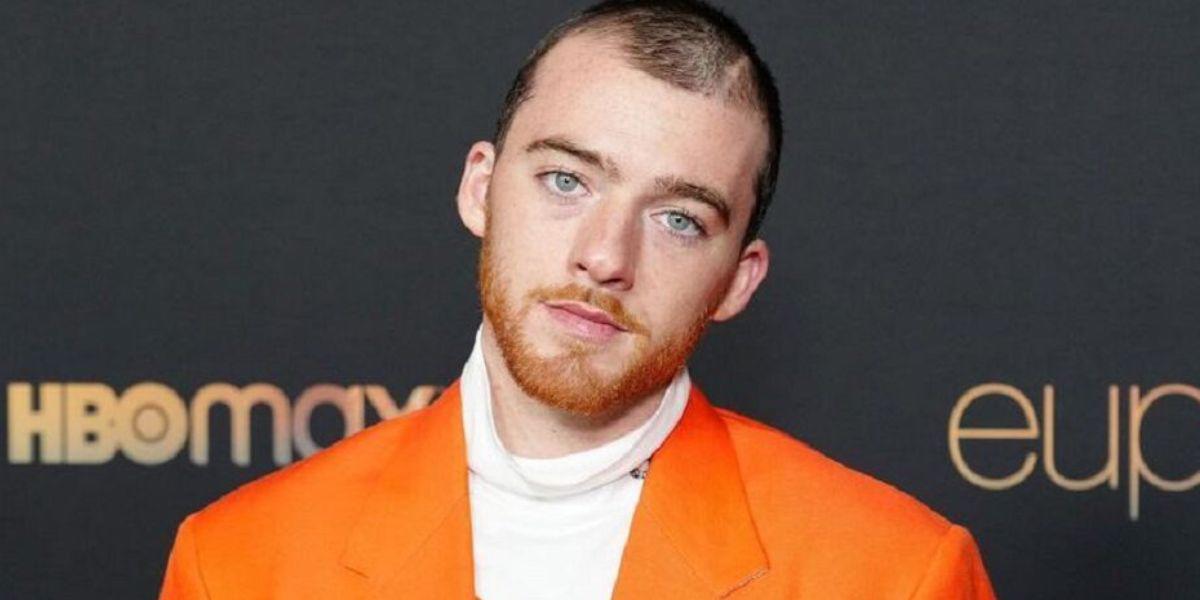 El actor Angus Cloud fue fotografiado a tan solo dos días de morir