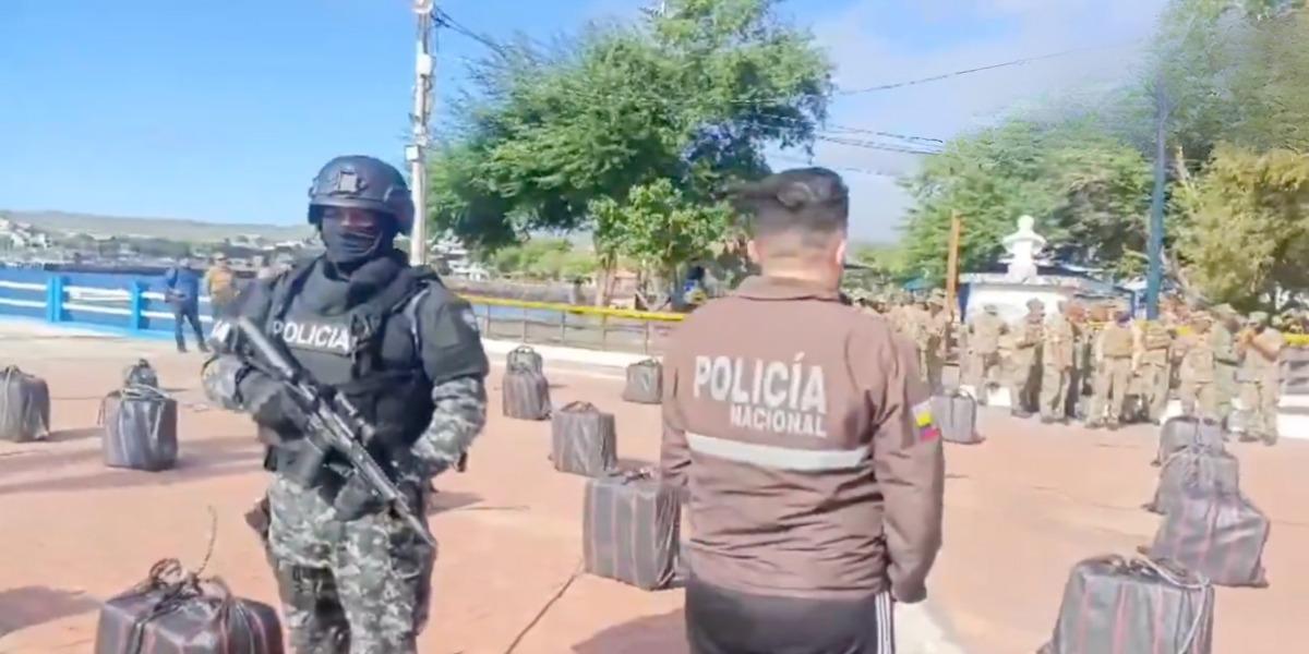 Un cargamento de cocaína valorado en USD 67 millones fue decomisado en el mar de Galápagos