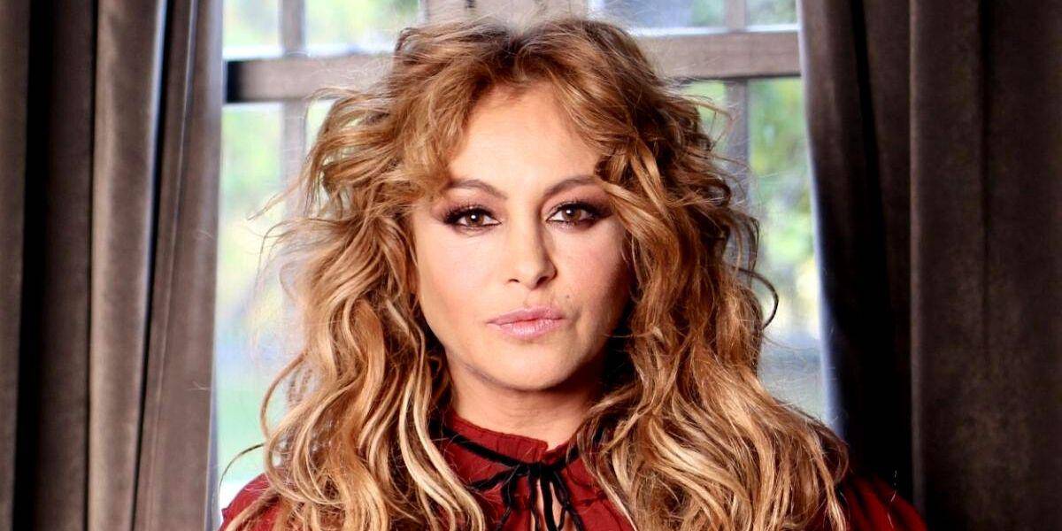 Paulina Rubio experimentó incómoda escena grabada en la playa; el video es tendencia