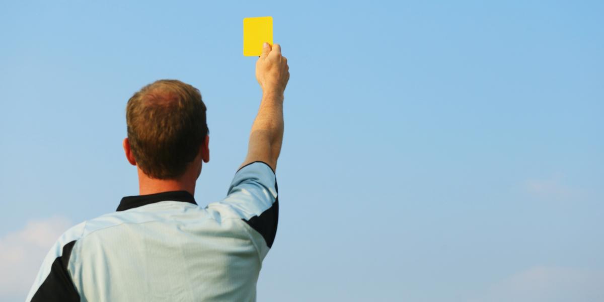 Escándalo en Turquía: más de 150 árbitros son acusados de apostar en partidos de fútbol