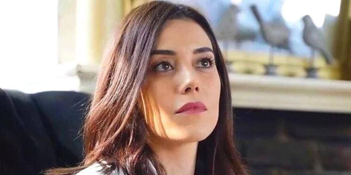 Actriz turca Cansu Dere reaparece y explica la sorprendente razón detrás de su desaparición