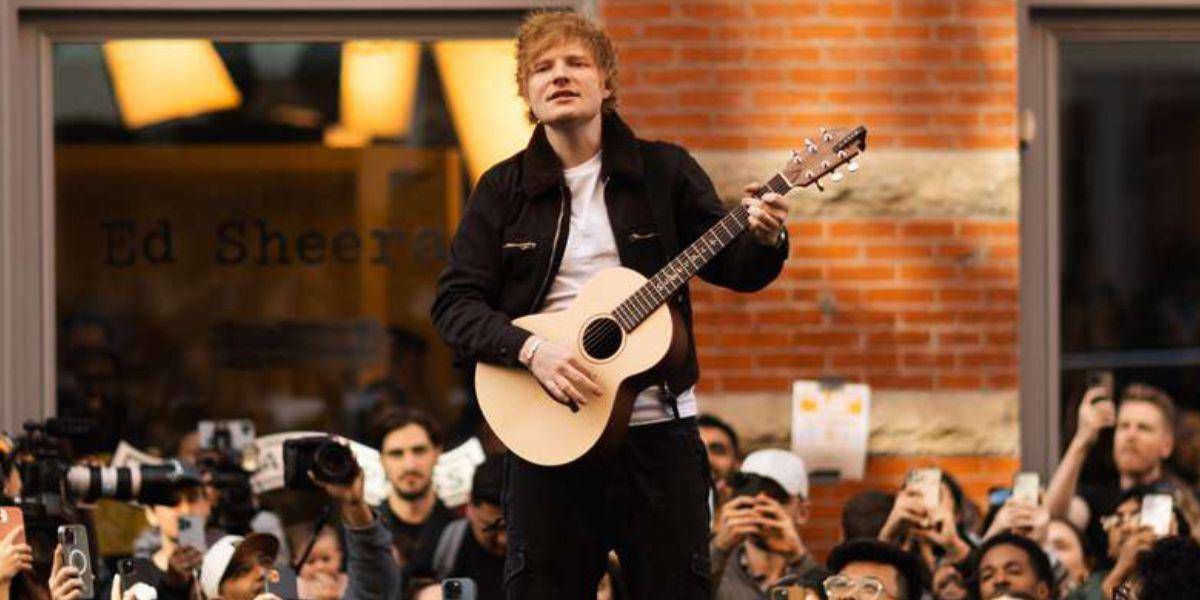 Ed Sheeran protagoniza emotiva escena subido en vehículo de Nueva York