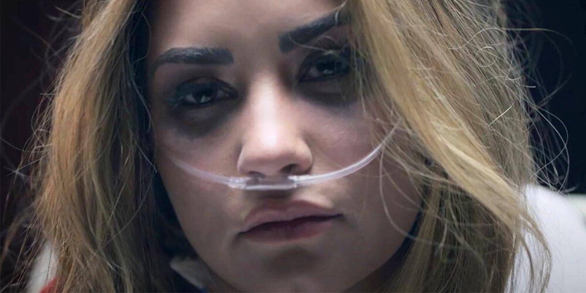 Demi Lovato enfrenta discapacidad visual y auditiva tras caótico episodio de sobredosis