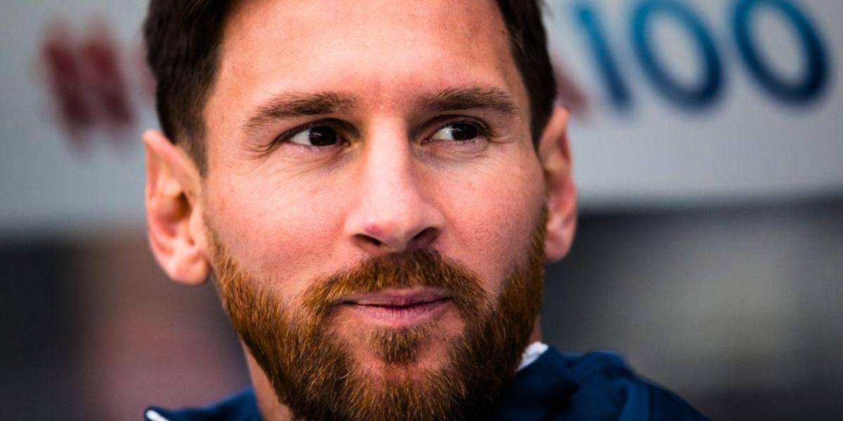 Hay que sacarlo por el balcón: Lionel Messi se viraliza y causa furor a las afueras de restaurante parrillero en Argentina