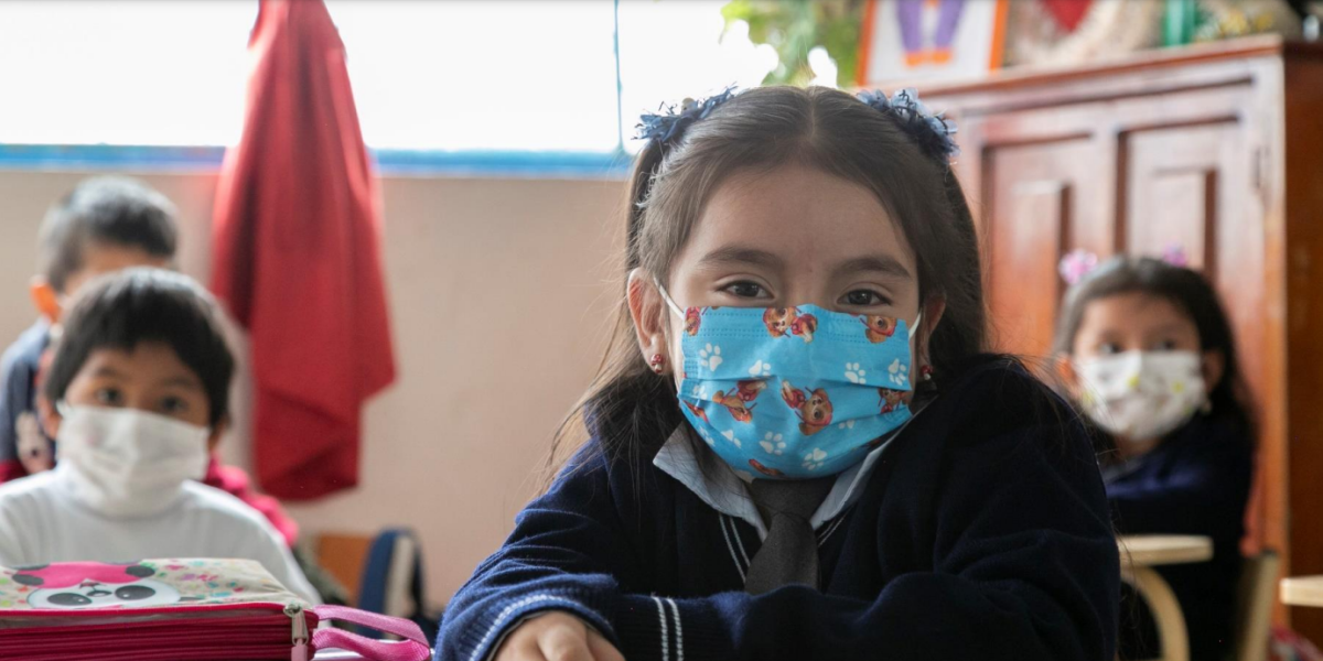 Educación recomienda el uso voluntario de mascarilla en sitios abiertos y cerrados de centros educativos