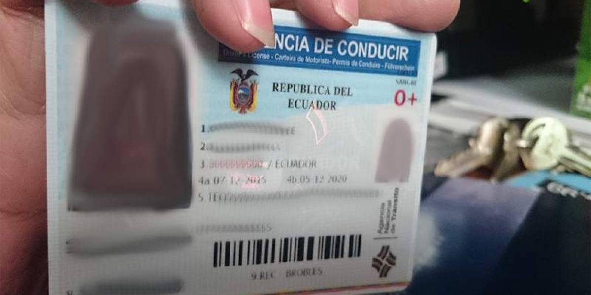 Imagen referencial de una licencia de conducir.