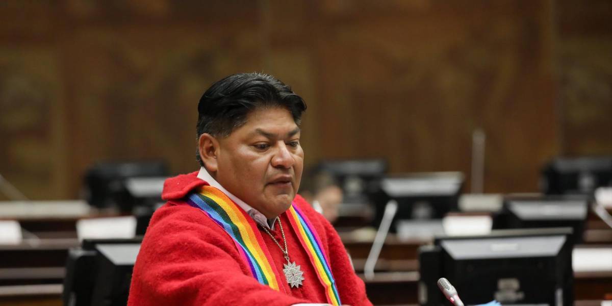 Asamblea Nacional: Peter Calo dejó su curul; lo reemplazará Janeth Llano Gómez