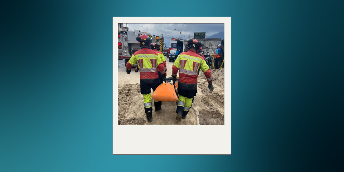 Quito | Un trabajador sufrió una caída de 16 metros en una construcción en El Inca