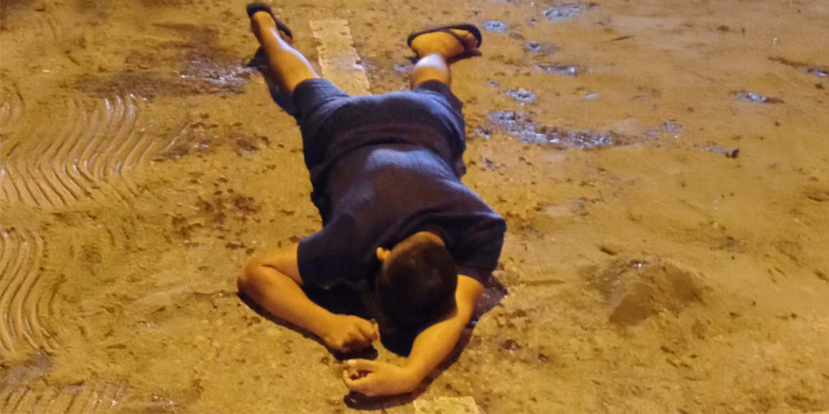 Un hombre quiso asaltar a un policía y terminó abatido, en Guayaquil