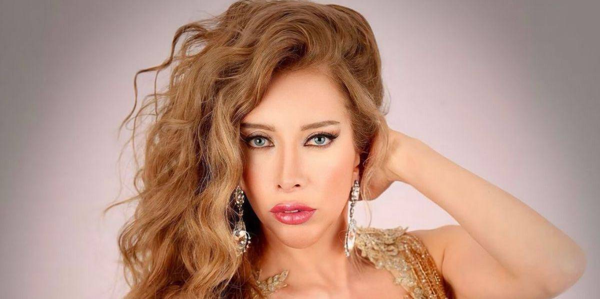 Una candidata a Miss Ecuador publica controvertidas fotos en traje de baño con símbolos patrios