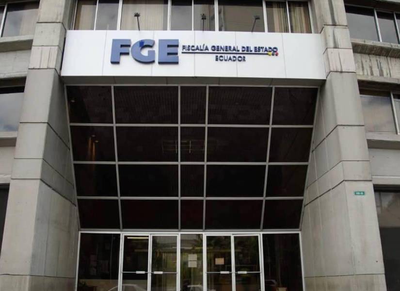 La Fiscalía General del Estado sí puede investigar a jueces que abusen de acciones de protección por el delito de prevaricato.