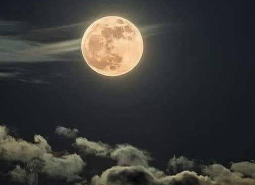 Así se vio la Luna de Esturión en el firmamento de la noche del pasado 1 de agosto de 2023. Un evento que fue capturado por muchas personas alrededor de todo el mundo.