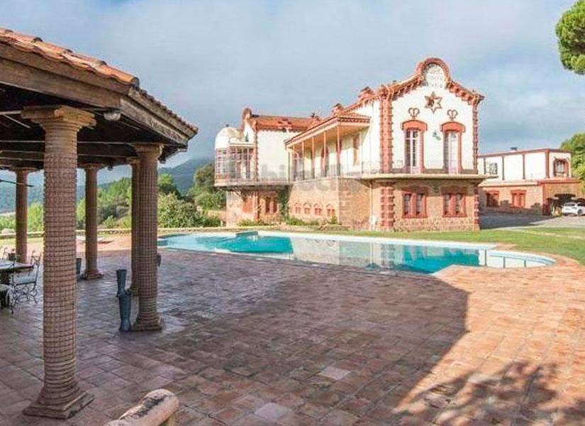 Exteriores de la nueva casa de Rosalía y Rauw Alejandro en una imagen de archivo.