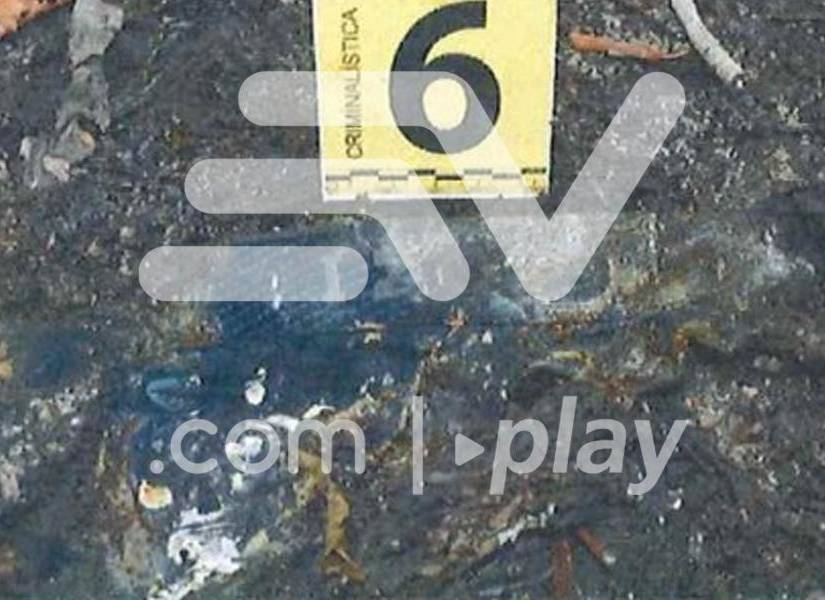 La Policía tomó fotografías de las evidencias recopiladas en el manglar donde estaban los cuerpos de los cuatro menores.