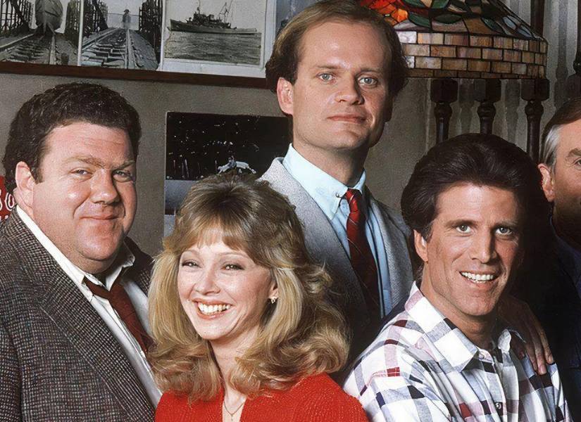 Cheers tuvo alrededor de 273 episodios.