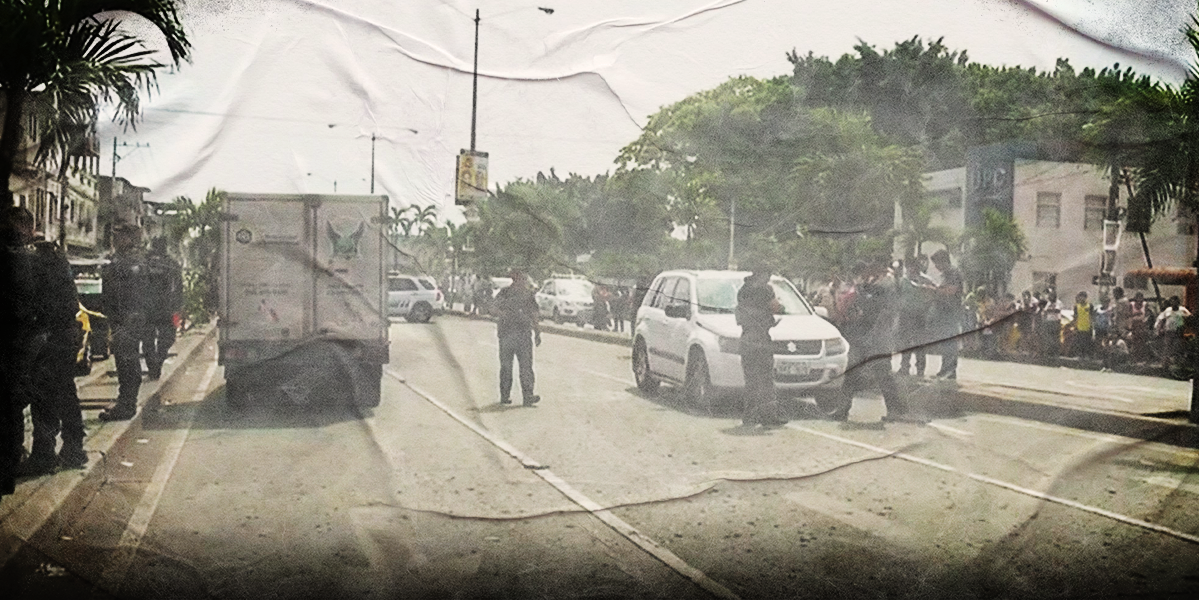 Usando un fusil, sujetos asesinan a todos los ocupantes de un carro, en el sur de Guayaquil