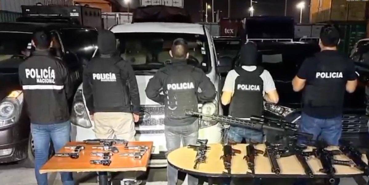 Dos policías están detenidos tras el operativo que logró incautar 1,2 toneladas de cocaína en Guayas