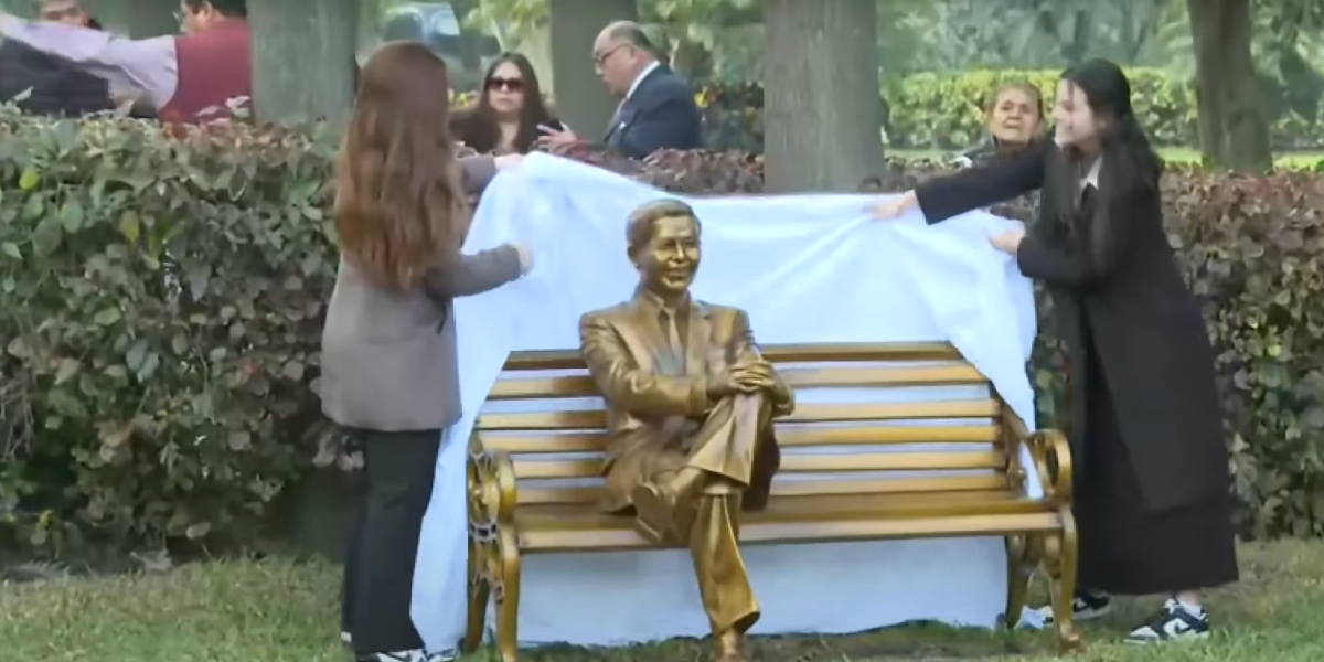 Perú: Inauguran estatua de Alberto Fujimori por aniversario de su muerte