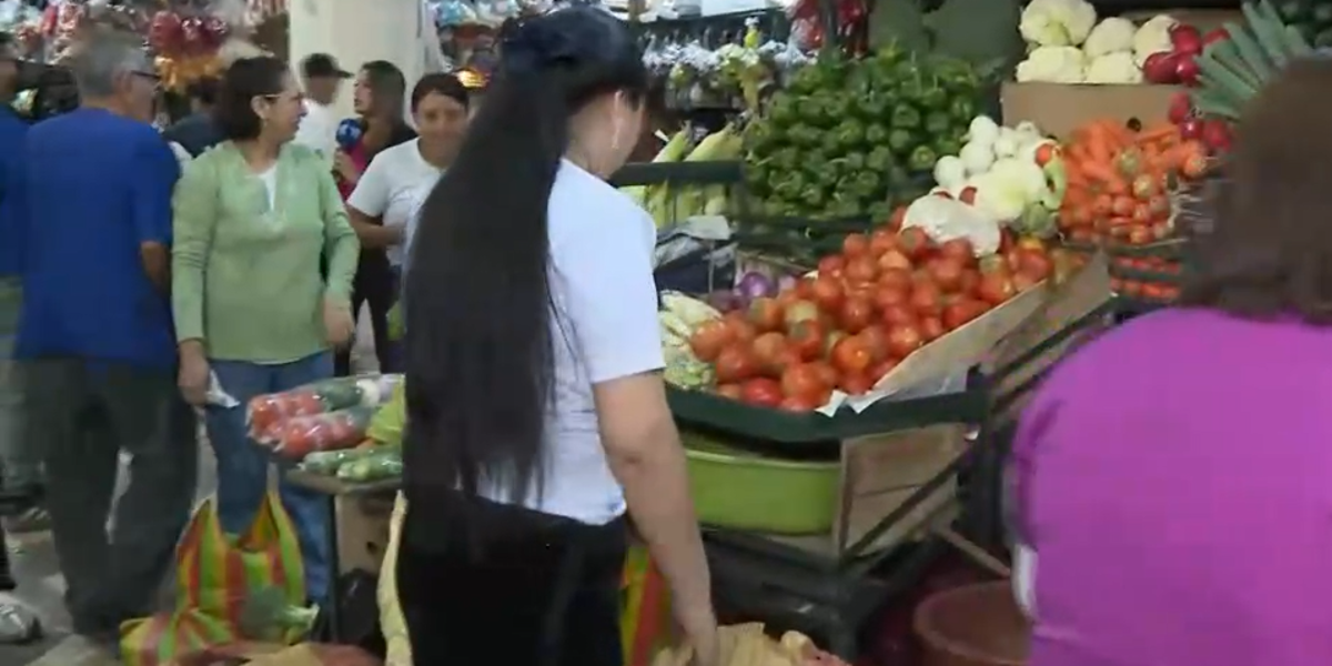 Guayaquil refuerza controles ante especulación de precios en mercados, tras alza del diésel