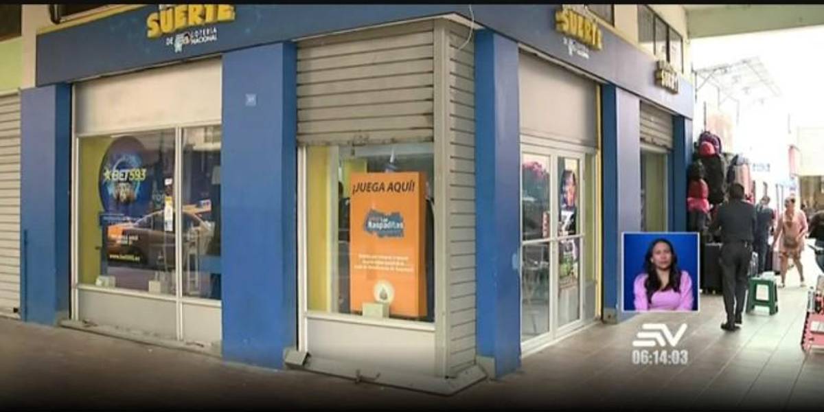 Asaltantes roban todos los boletos de la lotería de un local en el centro de Guayaquil