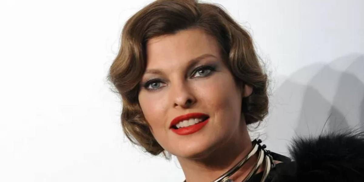Linda Evangelista alcanza un acuerdo con la empresa cosmética que la dejó permanentemente deformada