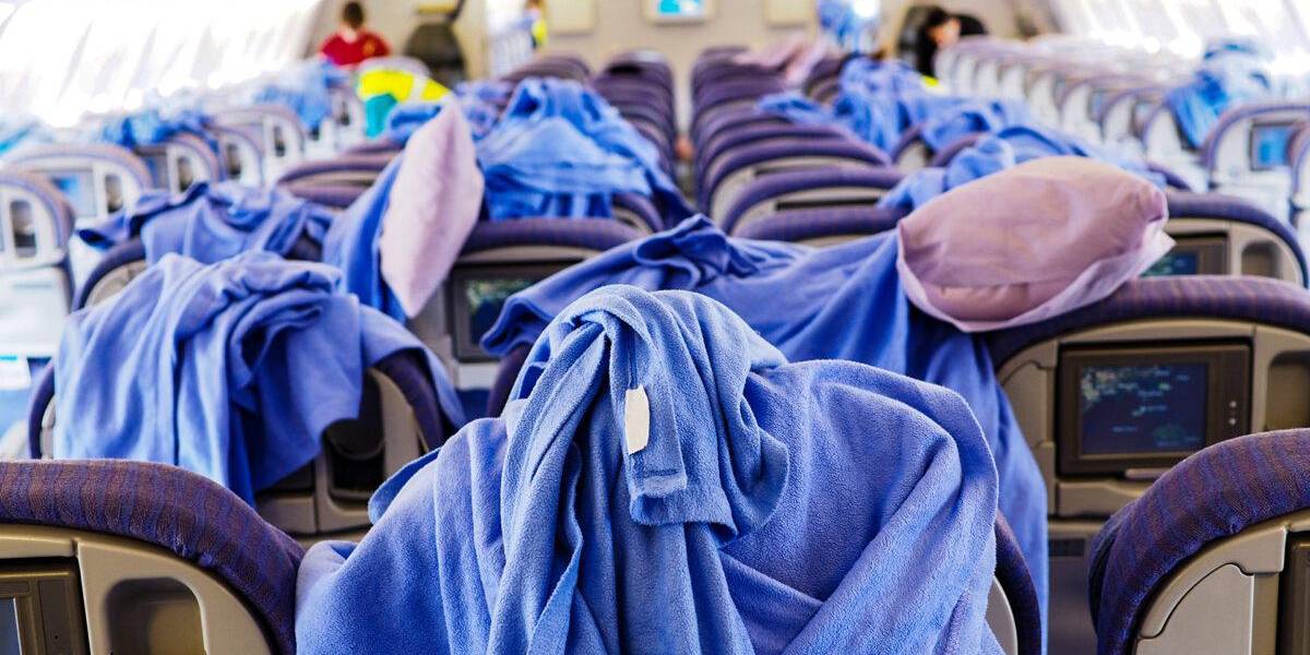 Esto pasa con las mantas del avión cuando finaliza el vuelo